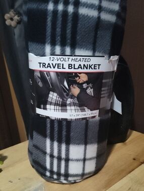 12-Volt Heated Travel Blanket - Black & White Plaid